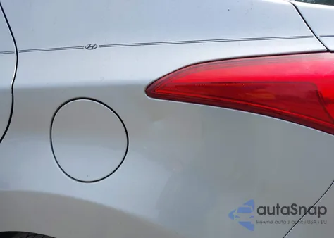 2011 Hyundai Elantra Limited from USA, damaged, VIN 5NPDH4AE7BH019324